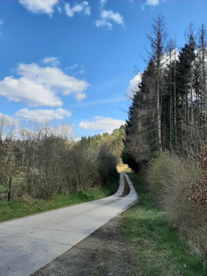 Au Cœur des Vallées Couvin Extérieur photo